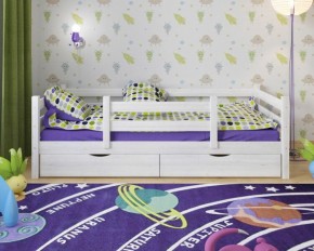 Детская кровать из массива березы Соня-5 (Белый/Лак) в Перми - perm.mebel-74.com | фото