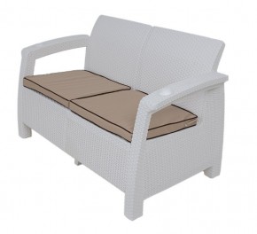 Комплект уличной мебели Yalta Premium Terrace Set (Ялта) белый (+подушки под спину) в Перми - perm.mebel-74.com | фото