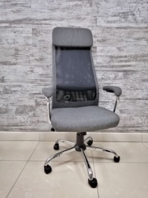 Кресло Barneo K-115 для персонала (серая ткань, черная сетка) в Перми - perm.mebel-74.com | фото