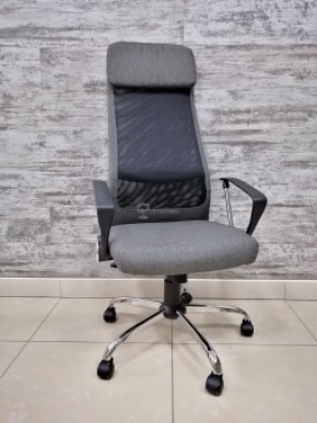 Кресло Barneo K-116 для персонала (серая ткань, черная сетка) в Перми - perm.mebel-74.com | фото