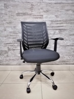 Кресло Barneo K-138 для персонала (черная ткань черная сетка) в Перми - perm.mebel-74.com | фото