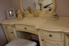 Туалетный стол + Зеркало Мона Лиза (крем) в Перми - perm.mebel-74.com | фото